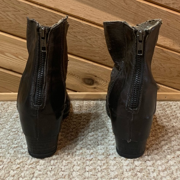 ITALIAN MADE Boots, Soft Leather, New Sole Grips, Size 37, Worn Once, Like New - Picture 3 of 6